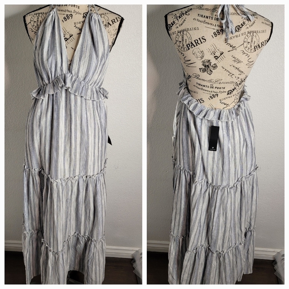 Lulu's Maxi Dress Sz Medium Vacae Babe Halter Gray Striped NEW